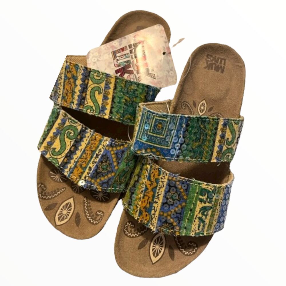 Muk Luks NWT slides size 7